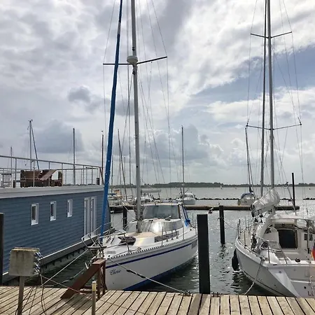 Ella - Stern Hausboot * Fehmarn